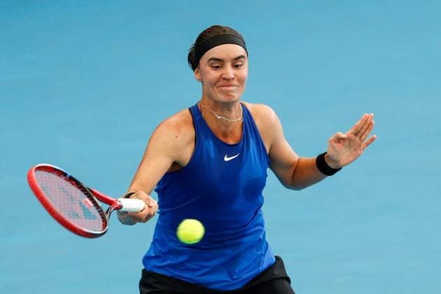 TENNIS ADELAIDE INTERNATIONAL, Anhelina Kalinina of Ukraine in her match against Victoria Azarenka during the 2023 Adelaide International Tennis Tournament at the Memorial Drive Tennis Centre in Adelaide, Tuesday, January 3, 2023. ( NO ARCHIVING, EDITORIAL USE ONLY, NO USE IN BOOKS WITHOUT CONSENT ADELAIDE SOUTH AUSTRALIA AUSTRALIA  Copyright: xMATTxTURNERx 20230103001748380323
