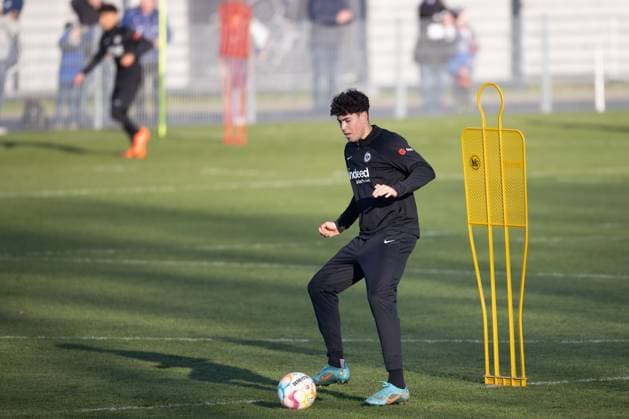 Training Eintracht Frankfurt Ignacio Ferri Nacho Eintracht Frankfurt Training of Eintracht Frankfurt on 3 January 2023 at Deutsche Bank Park in Frankfurt am Main According to specifications of the DFL, German Football League, it is prohibited in the stadium and or from the game made photographs in the form of sequence pictures and or video-like photo series to exploit or to let exploit , Frankfurt am Main Hesse Germany Deutsche Bank Park