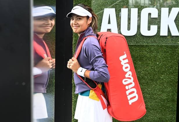 3rd January 2022: Auckland, New Zealand: Great Britain s Emma Raducanu arrives on court on Day 2 of the women s ASB Classic at the ASB Tennis Arena,  ActionPlus12464262 AndrewxCornaga
