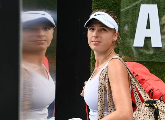 3rd January 2022: Auckland, New Zealand: Czech Republic s Linda Fruhvirtova arrives on court on Day 2 of the women s ASB Classic at the ASB Tennis Arena,  ActionPlus12464264 AndrewxCornaga