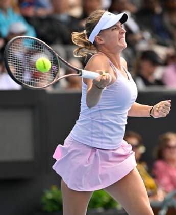 3rd January 2022: Auckland, New Zealand: Czech Republic s Linda Fruhvirtova during play on Day 2 of the women s ASB Classic at the ASB Tennis Arena,  ActionPlus12464303 AndrewxCornaga