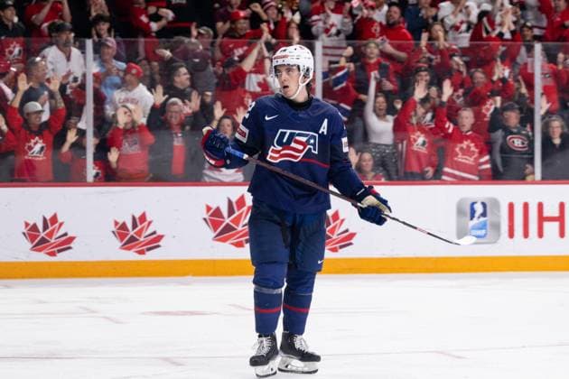 230105 Sean Behrens of USA looks dejected after the 2 5 goal during the 2023 IIHF World Junior Championship semifinal between USA and Canada on January 5, 2023 in Halifax Photo Simon Hastegard BILDBYRAN kod SH SH0402 ishockey ice hockey jvm junior vm u20 2023 iihf world junior championship world juniors semifinal semifinals usa canada kanada bbeng depp,  Copyright: SIMONxHASTEGARD BB230105SH033