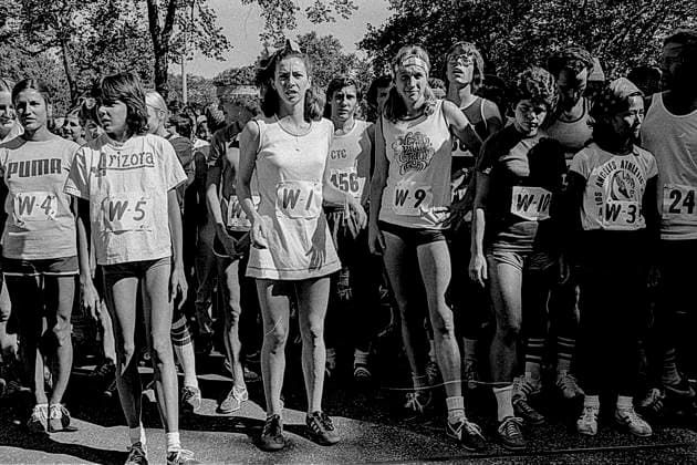 Miki Gorman (W-3) amd Kathrine Switzer (W-1) at the starting line of the 1975 New York City Marathon Noxthirdxpartyxsales  (207512129)