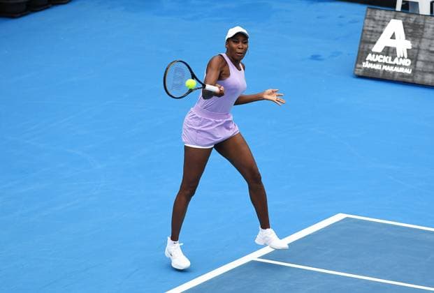 5th January 2022: Auckland, New Zealand: Venus Williams of USA during play on Day 4 of the 2023 Womens s ASB Classic. ASB Tennis Centre, Auckland, New Zealand.  ActionPlus12464867 ChrisxSymes
