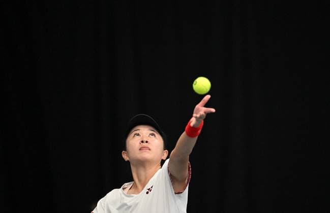 5th January 2022: Auckland, New Zealand: China s Lin Zhu on Day 4 of the women s ASB Classic at the ASB Tennis Arena, Auckland, New Zealand  ActionPlus12464929 AndrewxCornaga