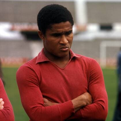 Football, Best players of all time - The career of Eusebio da Silva Ferreira