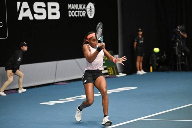 6th January 2022: Auckland, New Zealand: USA s Coco Gauff versus China s Lin Zhu on Day 5 of the women s ASB Classic at the ASB Tennis Arena, Auckland, New Zealand  ActionPlus12465171 AndrewxCornaga