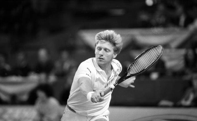 02.10.89 Tennis Stuttgart Classics Deutschland, Stuttgart, 02.10.1989, Tennis, Stuttgart Classics: Boris Becker. *** 02 10 89 Tennis Stuttgart Classics Germany, Stuttgart, 02 10 1989, Tennis, Stuttgart Classics Boris Becker