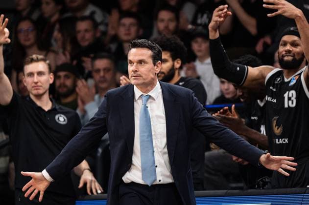 Raoul Korner Veolia Towers Hamburg head coach Veolia Towers Hamburg vs ratiopharm Ulm, basketball, Bundesliga, matchday 14, season 2022 2023, 07 01 2023 Press photo Marcel von Fehrn Veolia Towers Hamburg vs ratiopharm Ulm, basketball, Bundesliga, matchday 14, season 2022 2023, 07 01 2023 Hamburg Copyright: xEibner-Pressefoto MarcelxvonxFehrnx EP_MFN
