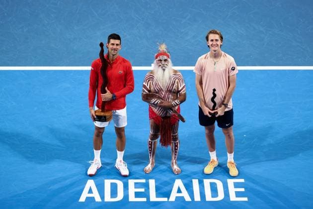 Bilder des Jahres 2023, Sport 01 Januar Sport Themen der Woche KW01 Sport Bilder des Tages ADELAIDE, AUSTRALIA - JANUARY 08: Novak Djokovic of Serbia celebrates winning the Adelaide International tennis final match between Novak Djokovic of Serbia and Sebastian Korda of United States at Memorial Drive on January 08, 2023 in Adelaide, Australia. (Photo by Peter Mundy Speed Media Icon Sportswire) TENNIS: JAN 08 - Adelaide International Icon2301080254