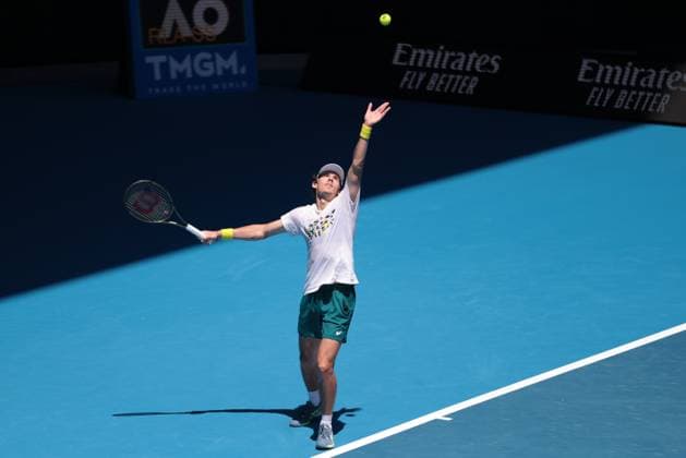 AUSTRALIAN OPEN PRACTICE SESSIONS, Australian tennis player Alex de Minaur takes part in a practice session ahead of the Australian Open 2023 tennis tournament, at Melbourne Park in Melbourne, Monday, January 9, 2023. ( NO ARCHIVING, EDITORIAL USE ONLY, NO USE IN BOOKS WITHOUT CONSENT MELBOURNE VICTORIA AUSTRALIA  Copyright: xDIEGOxFEDELEx 20230109001750344662