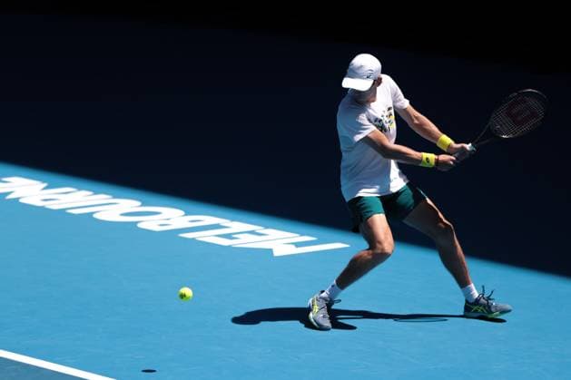 AUSTRALIAN OPEN PRACTICE SESSIONS, Australian tennis player Alex de Minaur takes part in a practice session ahead of the Australian Open 2023 tennis tournament, at Melbourne Park in Melbourne, Monday, January 9, 2023. ( NO ARCHIVING, EDITORIAL USE ONLY, NO USE IN BOOKS WITHOUT CONSENT MELBOURNE VICTORIA AUSTRALIA  Copyright: xDIEGOxFEDELEx 20230109001750345009