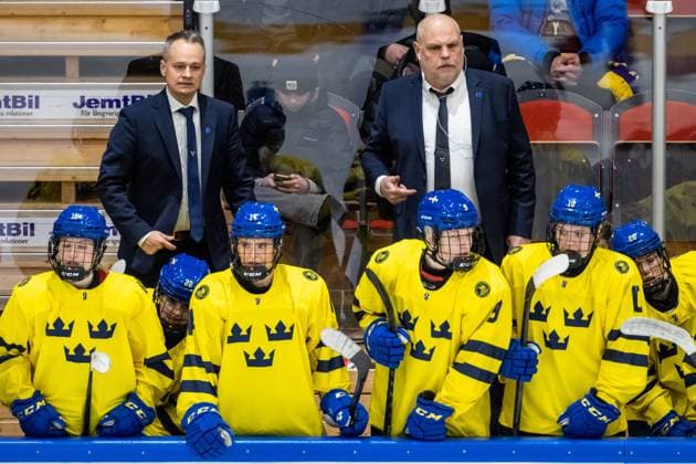 230109 Head coach Andreas Karlsson and assistant coach Ulf Hall during the 2023 IIHF U18 Womens World Championship game between Sweden and Canada on January 9, 2023 in Östersund Photo Mathilda Ahlberg BILDBYRAN code MA MA0369 ice hockey ice hockey u18 vm u18 vm 2023 iihf u18 womens world championship sweden sweden canada canada ladies bbeng,  Copyright: MATHILDAxAHLBERG BB230109MA184