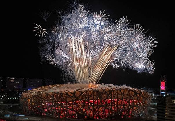 (230110) -- BEIJING, Jan. 10, 2023 -- Fireworks illuminate the night sky during the opening ceremony of the Beijing 2022 Olympic Winter games, Winterspiele,Spiele, Summer games in Beijing, capital of China, Feb. 4, 2022. ) (SP)XINHUA-PICTURES OF THE YEAR 2022 WuxHuiwo 