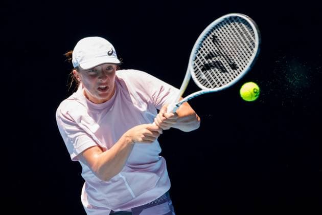 January 11, 2023: World number one Iga Swiatek practising on Rod Laver Arena ahead of the 2023 Australian Open in Melbourne, Australia. Cal Media USA - ZUMAc04_ 20230111_zaf_c04_077 Copyright: xSydneyxLowx