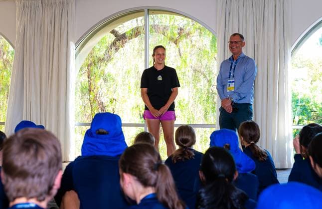 January 9, 2023, ADELAIDE, AUSTRALIA: Daria Kasatkina of Russia meets ball kids at the 2023 Adelaide International 2 WTA, Tennis Damen 500 tennis tournament ADELAIDE AUSTRALIA - ZUMAa181 20230109_zaa_a181_084 Copyright: xRobxPrangex