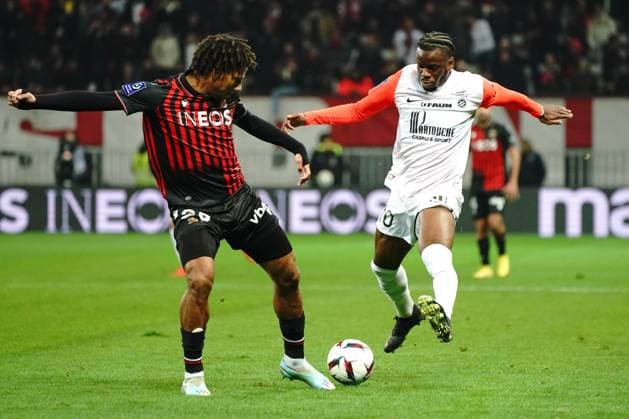 Stephy Mavididi (Montpellier) - Jean Clair Todibo (OGC Nice) FOOTBALL : OGC Nice vs Montpellier - Ligue 1 Ubereats - Nice - 11 01 2023 NorbertScanella Panoramic 