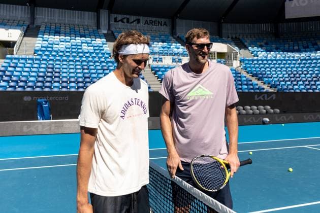 TENNIS AUSTRALIAN OPEN, Alexander Zverev of Germany is seen with former basketball player Dirk Nowitzki during a media opportunity at Melbourne Park in Melbourne, Thursday, January 12, 2023. ( NO ARCHIVING, EDITORIAL USE ONLY, NO USE IN BOOKS WITHOUT CONSENT MELBOURNE VICTORIA AUSTRALIA  Copyright: xDIEGOxFEDELEx 20230112001751397688