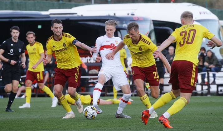 Marbella , VfB Stuttgart training camp , test match , VfB Stuttgart vs Sparta Prague , center Chris Führich VfB