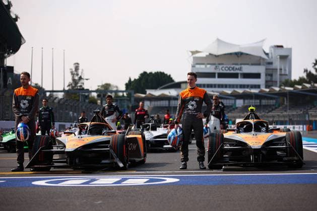 RAST Rene (ger), Neom McLaren Formula E Team, Spark-Nissan, Nissan e-4ORCE 04, portrait HUGHES Jake (gbr), Neom McLaren Formula E Team, Spark-Nissan, Nissan e-4ORCE 04, portrait during the 2023 Mexico City ePrix, 1st meeting of the 2022-23 ABB FIA Formula E World Championship, WM, Weltmeisterschaft on the Autodromo Hermanos Rodriguez from January 12 to 14, in Mexico City, Mexico - AUTO - 2022 FORMULA E MEXICO CITY ePRIX DPPI Panoramic 03423001_0A3A2688.JPG