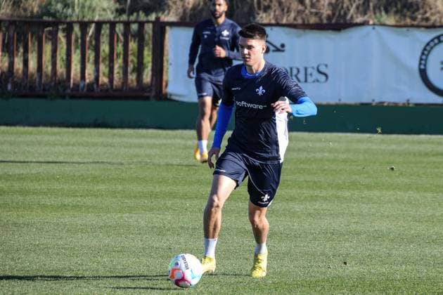 Mathias Honsak on the ball training preparation winter break 2022 23 Darmstadt 98, on 12 01 23 in , El Saler Photo Alfio Marino xamx Copyright: www.alfiomarino.de