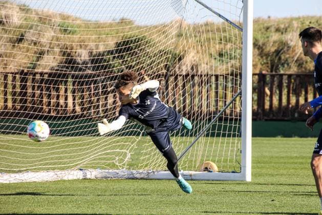 Max Wendt between the posts training preparation winter break 2022 23 Darmstadt 98, on 12 01 23 in , El Saler Photo Alfio Marino xamx Copyright: www.alfiomarino.de