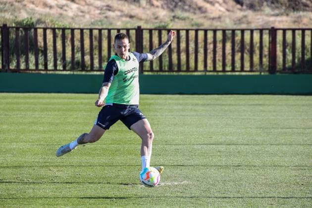 Philip Tietz in action training preparation winter break 2022 23 Darmstadt 98, on 12 01 23 in , El Saler Photo Alfio Marino xamx Copyright: www.alfiomarino.de