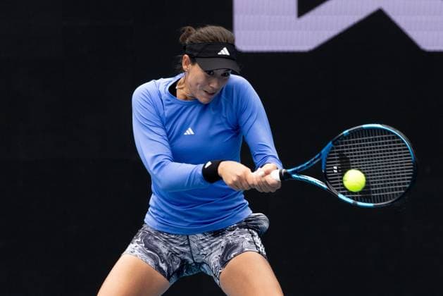 January 13, 2023, Melbourne, Victoria, Australia: MELBOURNE, AUSTRALIA - JANUARY 13: GarbioÂ±e Muguruza (ESP) practices ahead of the 2023 Australian Open at Melbourne Park on January 13, 2023 in Melbourne, Australia. Melbourne Australia - ZUMAp121 20230113_zsp_p121_032 Copyright: xChrisxPutnamx