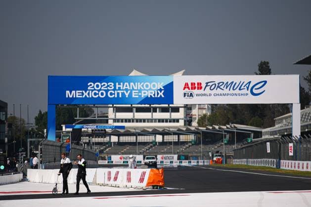 Ambience during the 2023 Mexico City ePrix, 1st meeting of the 2022-23 ABB FIA Formula E World Championship, WM, Weltmeisterschaft on the Autodromo Hermanos Rodriguez from January 12 to 14, in Mexico City, Mexico - AUTO - 2023 FORMULA E MEXICO CITY ePRIX DPPI Panoramic  03423001_0A3A3233.JPG