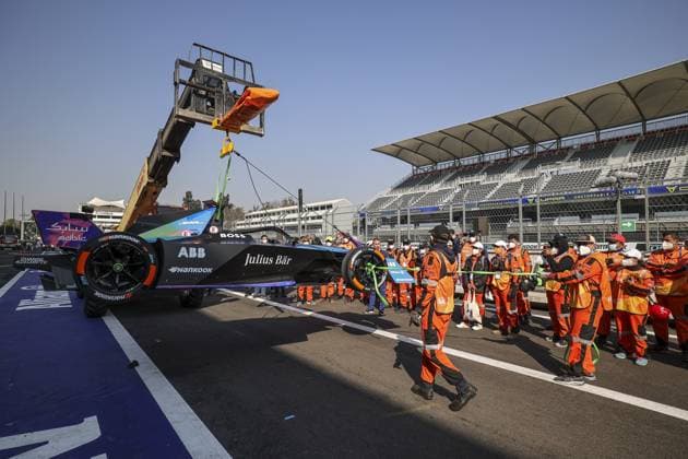Marshals Recovery training during the 2023 Mexico City ePrix, 1st meeting of the 2022-23 ABB FIA Formula E World Championship, WM, Weltmeisterschaft on the Autodromo Hermanos Rodriguez from January 12 to 14, in Mexico City, Mexico - AUTO - 2022 FORMULA E MEXICO CITY ePRIX DPPI Panoramic  0342300100117
