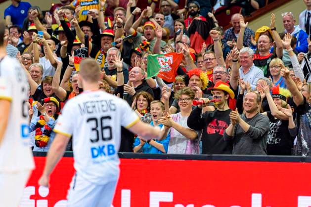 Katowice, 13 January 2023 Handball IHF World Championship, preliminary round, group E, Germany Qatar fan curve fans fan block Katowice Spodek Arena Poland