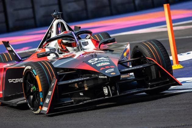 94 WEHRLEIN Pascal (ger), TAG HAUER Porsche Formula E Team, Porsche 99X Electric, action during the 2023 Mexico City ePrix, 1st meeting of the 2022-23 ABB FIA Formula E World Championship, WM, Weltmeisterschaft on the Autodromo Hermanos Rodriguez from January 12 to 14, in Mexico City, Mexico - AUTO - 2023 FORMULA E MEXICO CITY ePRIX DPPI Panoramic  03423001_GH_1224