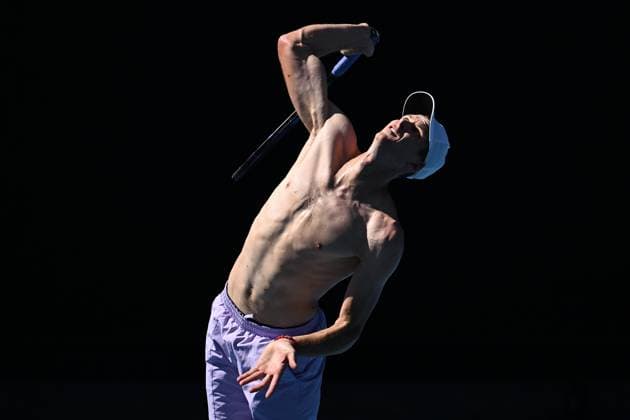 TENNIS AUSTRALIAN OPEN PRACTICE SESSIONS, Hubert Hurkacz of Poland in action during an Australian Open practice session at Melbourne Park in Melbourne, Saturday, January 14, 2023. ( NO ARCHIVING, EDITORIAL USE ONLY, NO USE IN BOOKS WITHOUT CONSENT MELBOURNE VIC AUSTRALIA  Copyright: xJAMESxROSSx 20230114001752114447