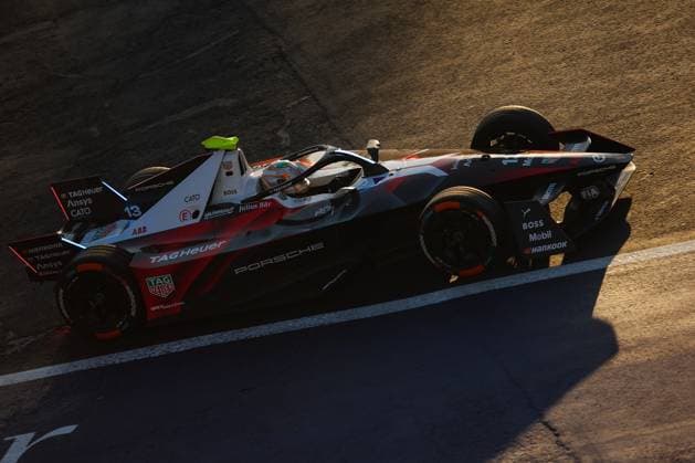 13 DA COSTA Antonio Felix (prt), TAG HAUER Porsche Formula E Team, Porsche 99X Electric, action during the 2023 Mexico City ePrix, 1st meeting of the 2022-23 ABB FIA Formula E World Championship, WM, Weltmeisterschaft on the Autodromo Hermanos Rodriguez from January 12 to 14, in Mexico City, Mexico - AUTO - 2023 FORMULA E MEXICO CITY ePRIX DPPI Panoramic  03423001_0A3A7706