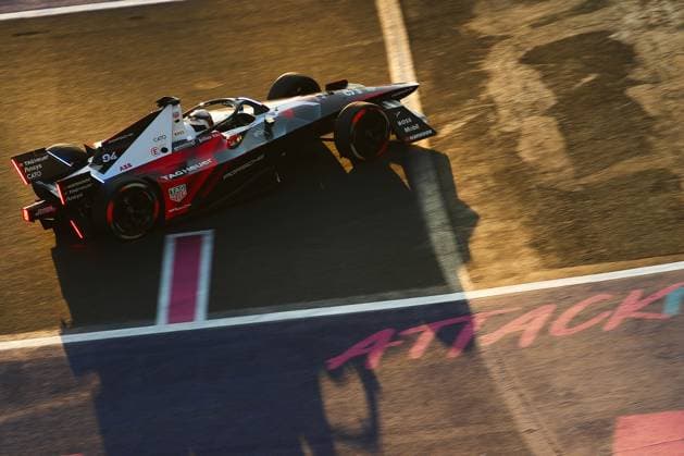 94 WEHRLEIN Pascal (ger), TAG HAUER Porsche Formula E Team, Porsche 99X Electric, action during the 2023 Mexico City ePrix, 1st meeting of the 2022-23 ABB FIA Formula E World Championship, WM, Weltmeisterschaft on the Autodromo Hermanos Rodriguez from January 12 to 14, in Mexico City, Mexico - AUTO - 2023 FORMULA E MEXICO CITY ePRIX DPPI Panoramic  03423001_A06I1250