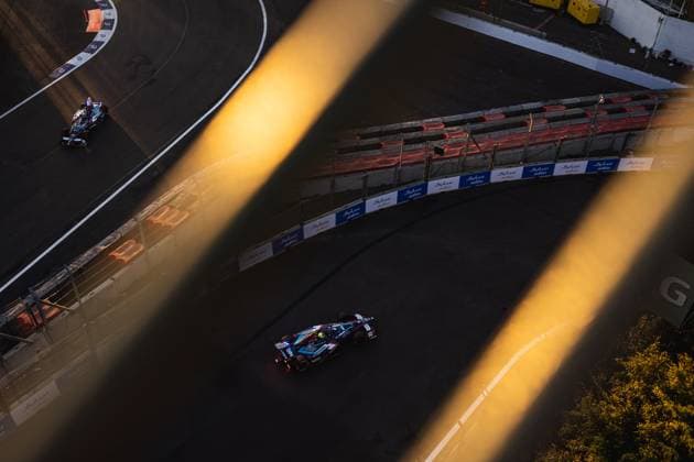 03 SETTE Camara (bra), NIO 333 Formula E Team, Spark-NIO, NIO 333 ER9, action 33 TICKTUM Dan (gbr), NIO 333 Formula E Team, Spark-NIO, NIO 333 ER9, action during the 2023 Mexico City ePrix, 1st meeting of the 2022-23 ABB FIA Formula E World Championship, WM, Weltmeisterschaft on the Autodromo Hermanos Rodriguez from January 12 to 14, in Mexico City, Mexico - AUTO - 2023 FORMULA E MEXICO CITY ePRIX DPPI Panoramic 03423001_GH_2553