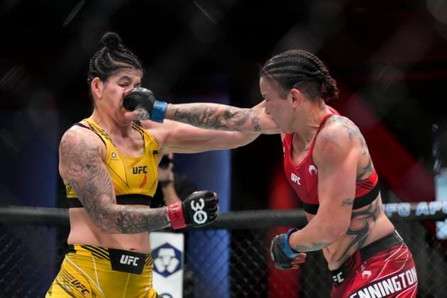 Bilder des Jahres 2023, Sport 01 Januar Sport Themen der Woche KW02 Sport Bilder des Tages January 14, 2023, Las Vegas, NV, LAS VEGAS, NV, United States: LAS VEGAS, NV - JANUARY 14: Ketlen Vieira battles Raquel Pennington in their UFC bout at UFC Apex for UFC Fight Night - Vegas 67 - Strickland vs Imavov - Event on January 14, 2023 in Las Vegas, NV, United States. Las Vegas, NV United States - ZUMAp175 20230114_zsa_p175_066 Copyright: xLouisxGrassex