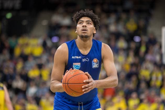 Oldenburg, Lower Saxony, DEU, 14 01 2023, Kostja Mushidi Syntainics MBC EWE Baskets Oldenburg vs Syntainics MBC 1 Basketball Bundesliga Saison 2022 2023, 15 Spieltag, Grosse EWE Arena EWE Baskets Oldenburg vs Syntainics MBC