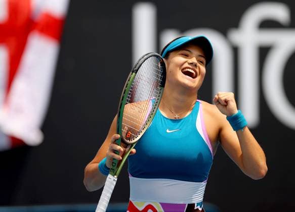 Mandatory Credit: Photo by Ella Ling Shutterstock (13714308g) Emma Raducanu of GBR celebrates on match point Australian Open, Day One, Tennis, Melbourne Park, Melbourne, Australia - 16 Jan 2023 Australian Open, Day One, Tennis, Melbourne Park, Melbourne, Australia - 16 Jan 2023 Copyright: xEllaxLing Shutterstockx 13714308g