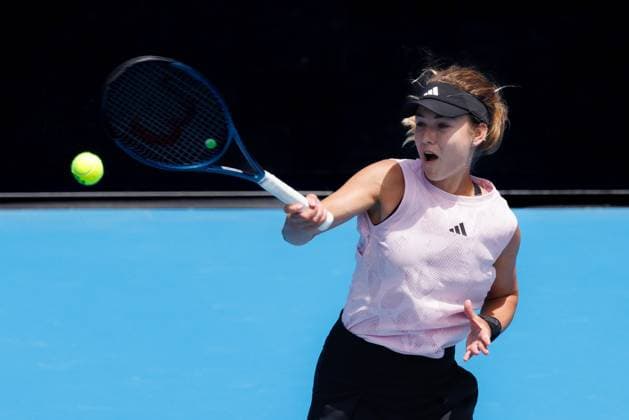 January 16, 2023: Anna KALINSKAYA in action against 13th seed Danielle COLLINS of the USA in the Women s Singles match on day 1 of the 2023 Australian Open on Rod Laver Arena, in Melbourne, Australia. Cal Media. USA - ZUMAc04_ 20230116_zaf_c04_035 Copyright: xSydneyxLowx