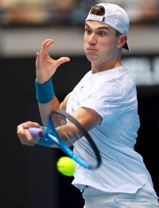 Mandatory Credit: Photo by Ella Ling Shutterstock (13714308cc) Jack Draper of GBR in action Australian Open, Day One, Tennis, Melbourne Park, Melbourne, Australia - 16 Jan 2023 Australian Open, Day One, Tennis, Melbourne Park, Melbourne, Australia - 16 Jan 2023 Copyright: xEllaxLing Shutterstockx 13714308cc