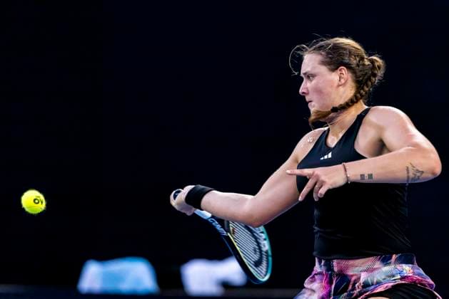 MELBOURNE, VIC - JANUARY 16: Jule Niemeier of Germany in action during Round 1 of the 2023 Australian Open on January 16 2023, at Melbourne Park in Melbourne, Australia. (Photo by Jason Heidrich Icon Sportswire) TENNIS: JAN 16 Australian Open Icon220116237