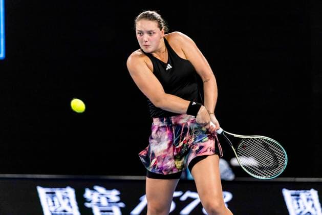 MELBOURNE, VIC - JANUARY 16: Jule Niemeier of Germany in action during Round 1 of the 2023 Australian Open on January 16 2023, at Melbourne Park in Melbourne, Australia. (Photo by Jason Heidrich Icon Sportswire) TENNIS: JAN 16 Australian Open Icon220116240