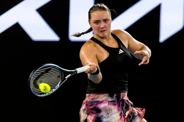 MELBOURNE, VIC - JANUARY 16: Jule Niemeier of Germany in action during Round 1 of the 2023 Australian Open on January 16 2023, at Melbourne Park in Melbourne, Australia. (Photo by Jason Heidrich Icon Sportswire) TENNIS: JAN 16 Australian Open Icon220116241