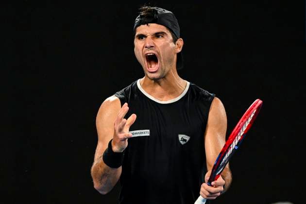 TENNIS AUSTRALIAN OPEN, Marcos Giron of the U.S. reacts during his Men?s Singles 1st Round match against Daniil Medvedev of Russia on Day 1 of the 2023 Australian Open tennis tournament at Melbourne Park in Melbourne, Monday, January 16, 2023. ( NO ARCHIVING, EDITORIAL USE ONLY, NO USE IN BOOKS WITHOUT CONSENT MELBOURNE VICTORIA AUSTRALIA  Copyright: xLUKASxCOCHx 20230116001753102713