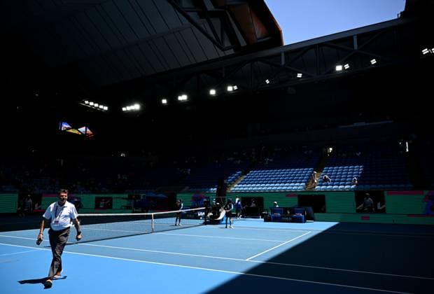 TENNIS AUSTRALIAN OPEN, The roof is closed on Margaret Court Arena due to heat ahead of the first round match between Karolina Pliskova of the Czech Republic and Xiyu Wang of China at the 2023 Australian Open tennis tournament at Melbourne Park in Melbourne, Tuesday, January 17, 2023. ( NO ARCHIVING, EDITORIAL USE ONLY, NO USE IN BOOKS WITHOUT CONSENT MELBOURNE VICTORIA AUSTRALIA  Copyright: xJOELxCARRETTx 20230117001753371702