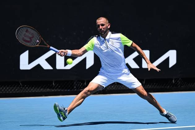Mandatory Credit: Photo by James Gourley Shutterstock (13716760j) Dan Evans in action during his first round match Australian Open, Day Two, Tennis, Melbourne Park, Melbourne, Australia - 17 Jan 2023 Australian Open, Day Two, Tennis, Melbourne Park, Melbourne, Australia - 17 Jan 2023 Copyright: xJamesxGourley Shutterstockx 13716760j