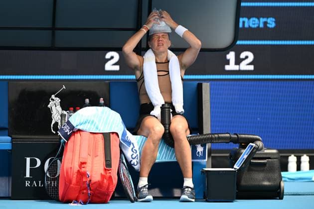 TENNIS AUSTRALIAN OPEN, Kaia Kanepi of Estonia cools down during her first round match against Kimberly Birrell of Australia at the 2023 Australian Open tennis tournament at Melbourne Park in Melbourne, Tuesday, January 17, 2023. ( NO ARCHIVING, EDITORIAL USE ONLY, NO USE IN BOOKS WITHOUT CONSENT MELBOURNE VICTORIA AUSTRALIA  Copyright: xLUKASxCOCHx 20230117001753410100
