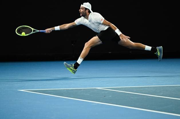 Mandatory Credit: Photo by James Gourley Shutterstock (13716760da) Matteo Berrettini in action during his first round match Australian Open, Day Two, Tennis, Melbourne Park, Melbourne, Australia - 17 Jan 2023 Australian Open, Day Two, Tennis, Melbourne Park, Melbourne, Australia - 17 Jan 2023 Copyright: xJamesxGourley Shutterstockx 13716760da