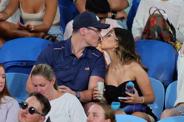 A couple kiss during round 1 match between Alexander Zverev of Germany and Juan Pablo Varillas of Peru Day 2 at the Australian Open Tennis 2023 at Margaret Court Arena, Melbourne, Australia on 17 January 2023. Copyright: xPeterxDovganx 34780524